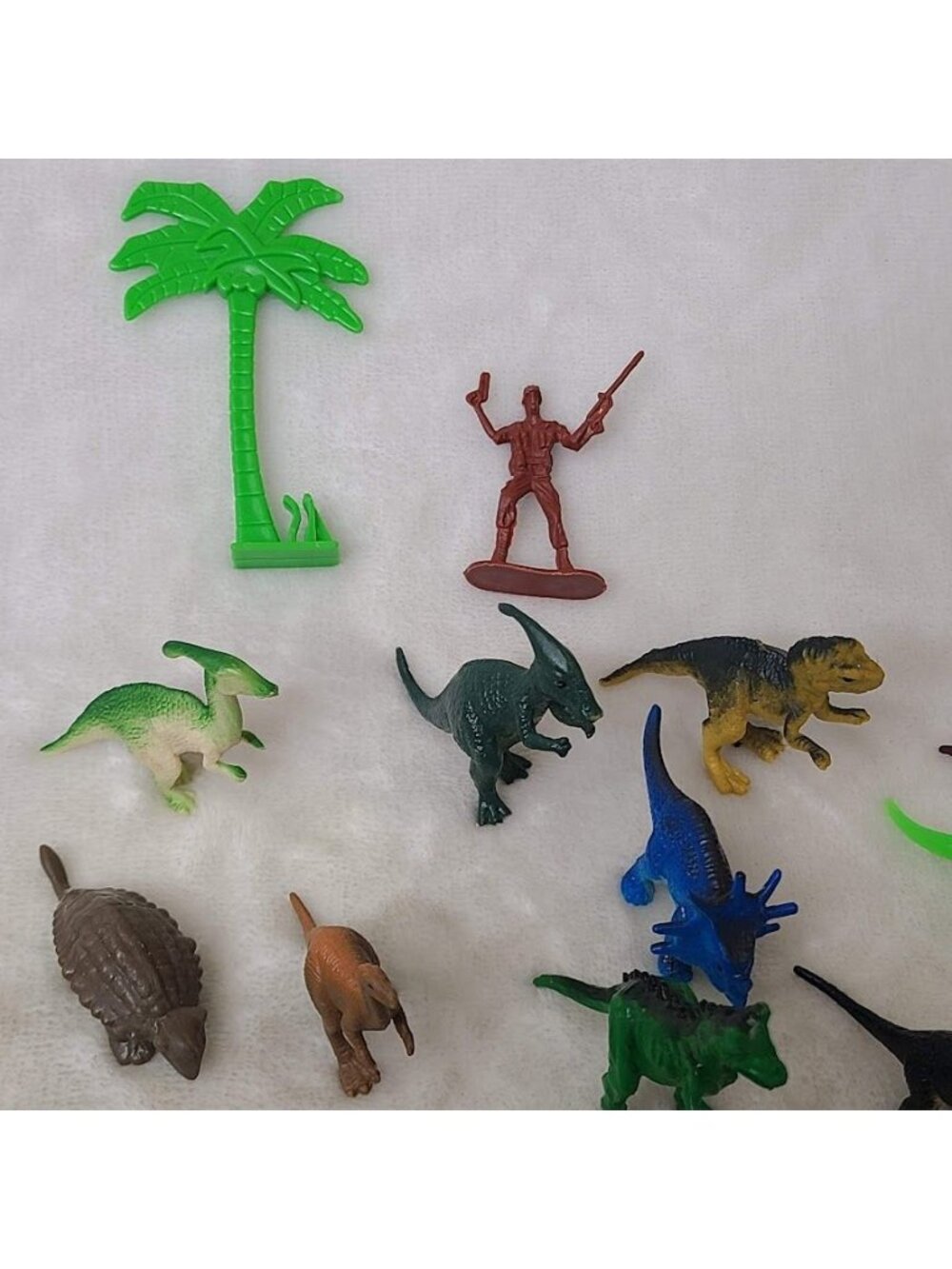 21 Pc Mini Dinosaur Figure Lot T Rex Triceratops Tree Soldier Toys - Picture 10 of 11